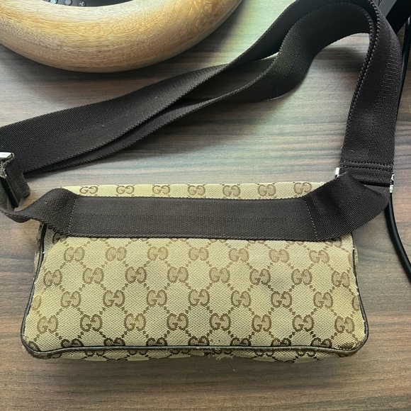 Authentic Gucci monogrammed Bumbag - Picture 14 of 17